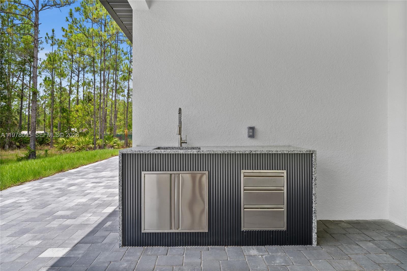 4234 27th Ave Ne Naples, FL 34120