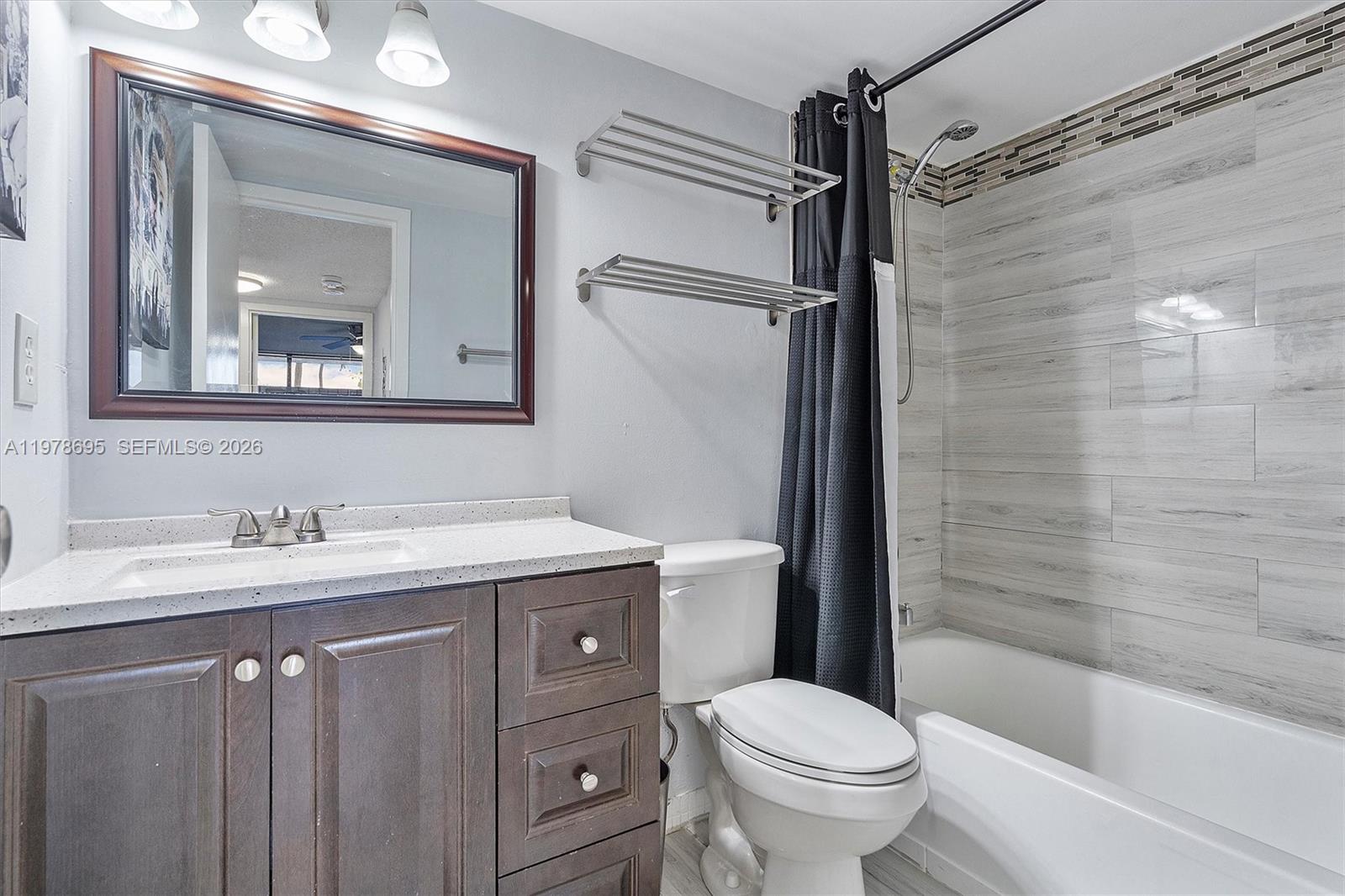 600 Parkview Dr #227 Hallandale Beach, FL 33009