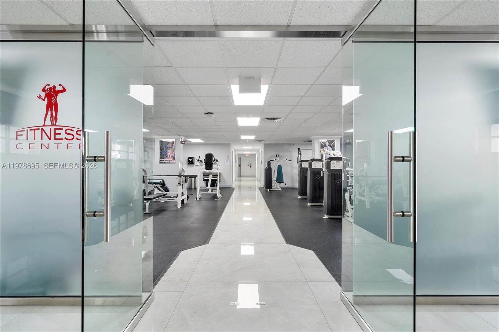 600 Parkview Dr #227 Hallandale Beach, FL 33009