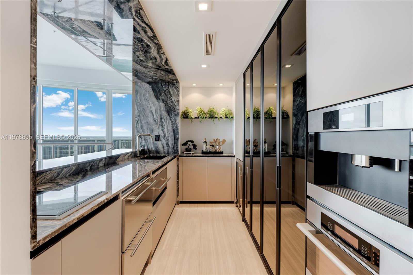 18201 E Collins Ave #TS1 Sunny Isles Beach, FL 33160