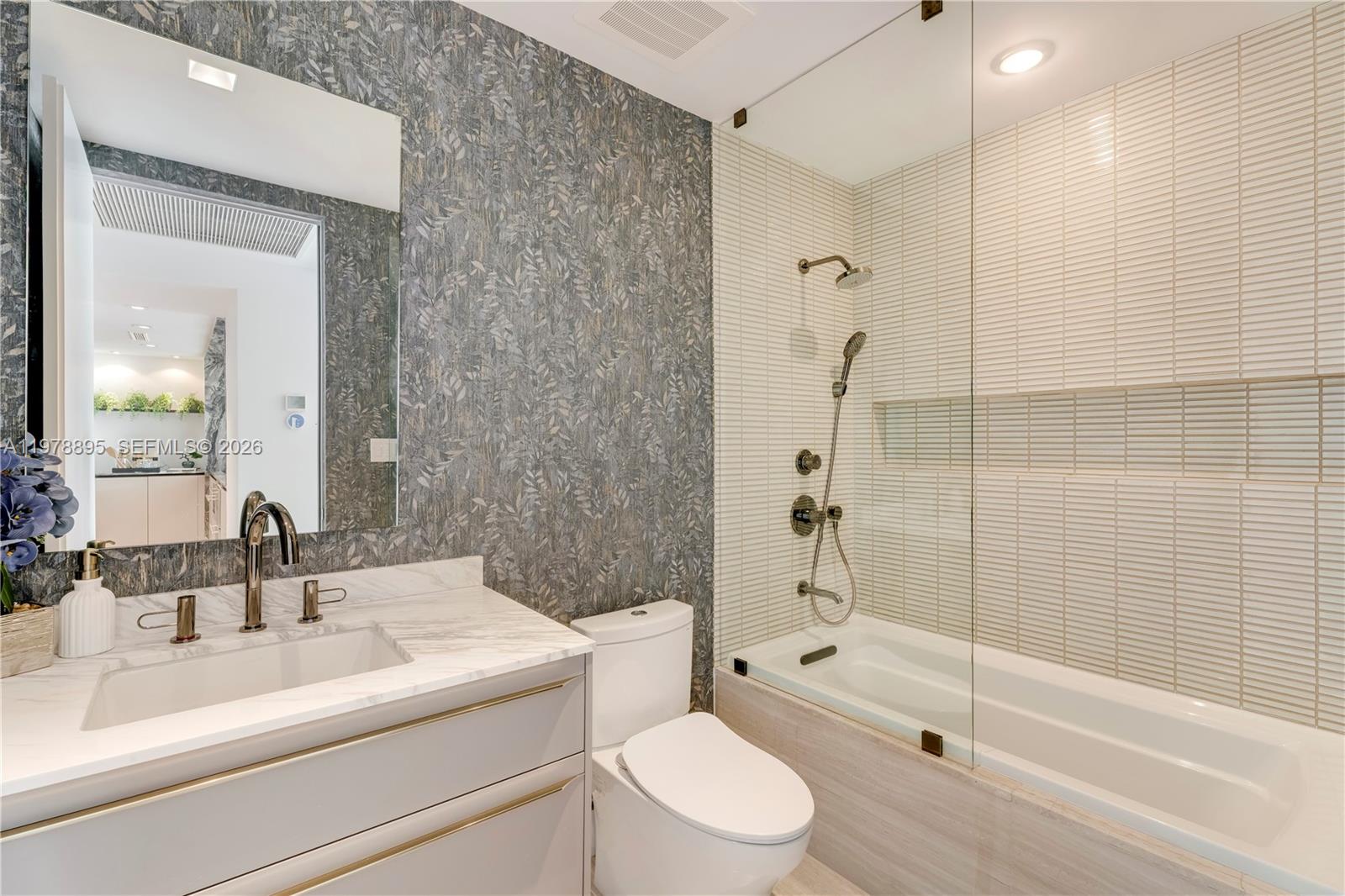 18201 E Collins Ave #TS1 Sunny Isles Beach, FL 33160