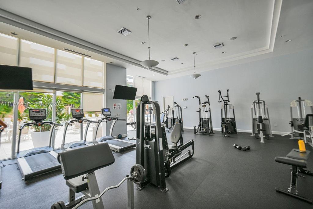 image The Venture at Aventura10