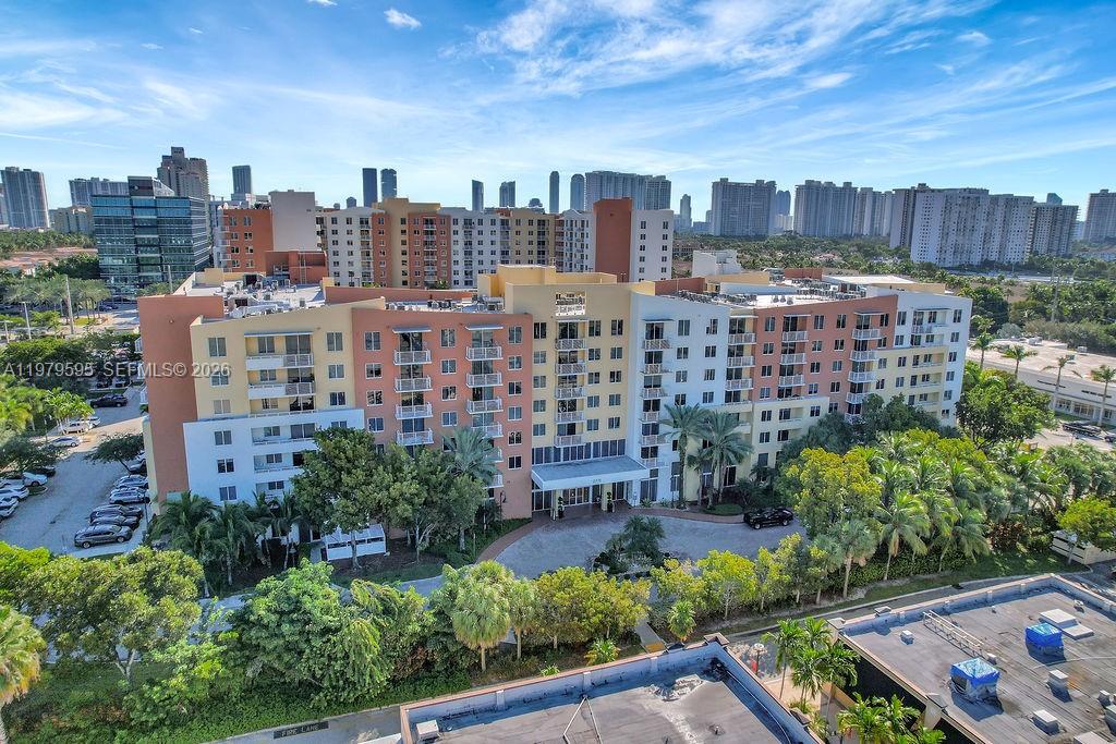 image The Venture at Aventura14