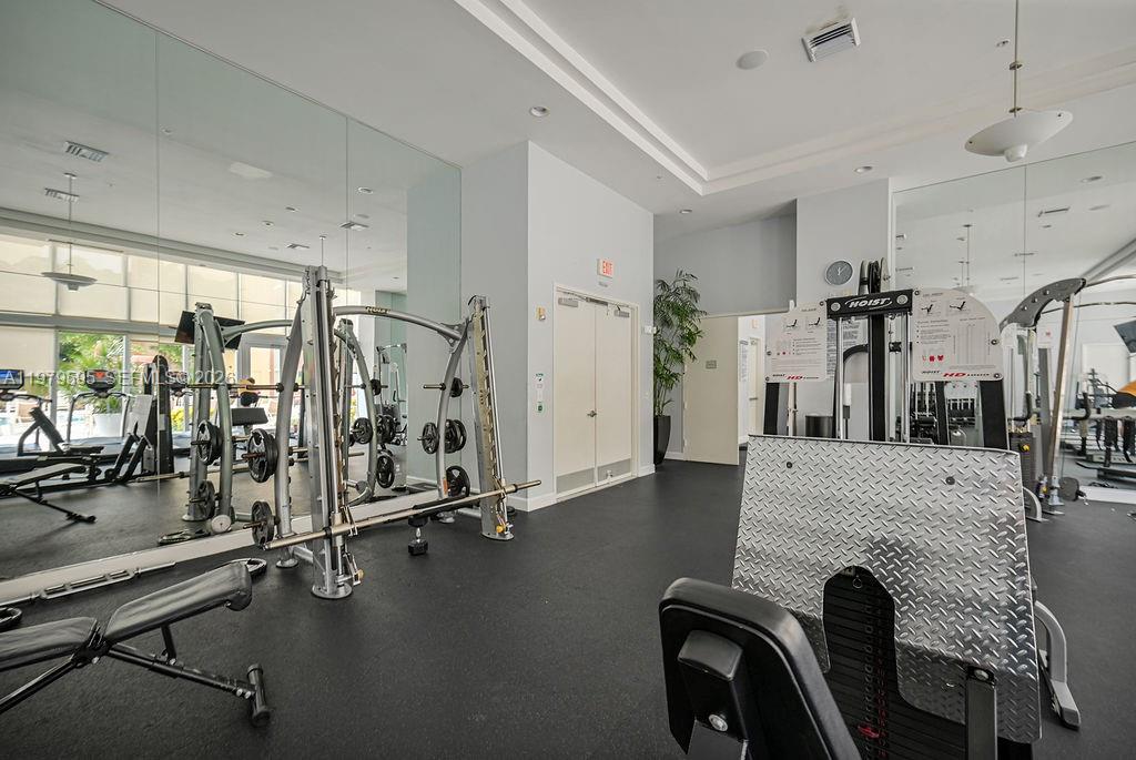 image The Venture at Aventura19