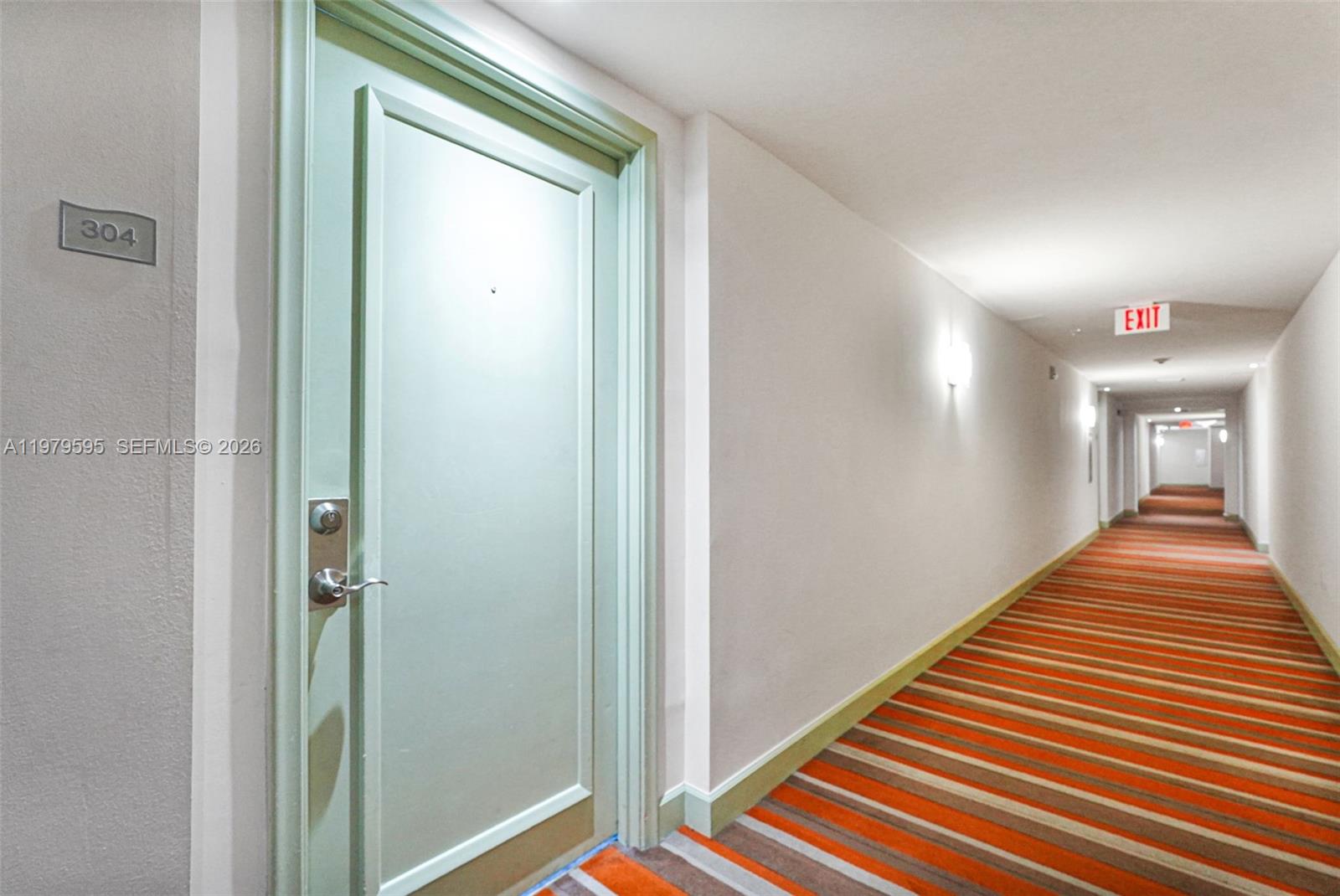 image The Venture at Aventura32