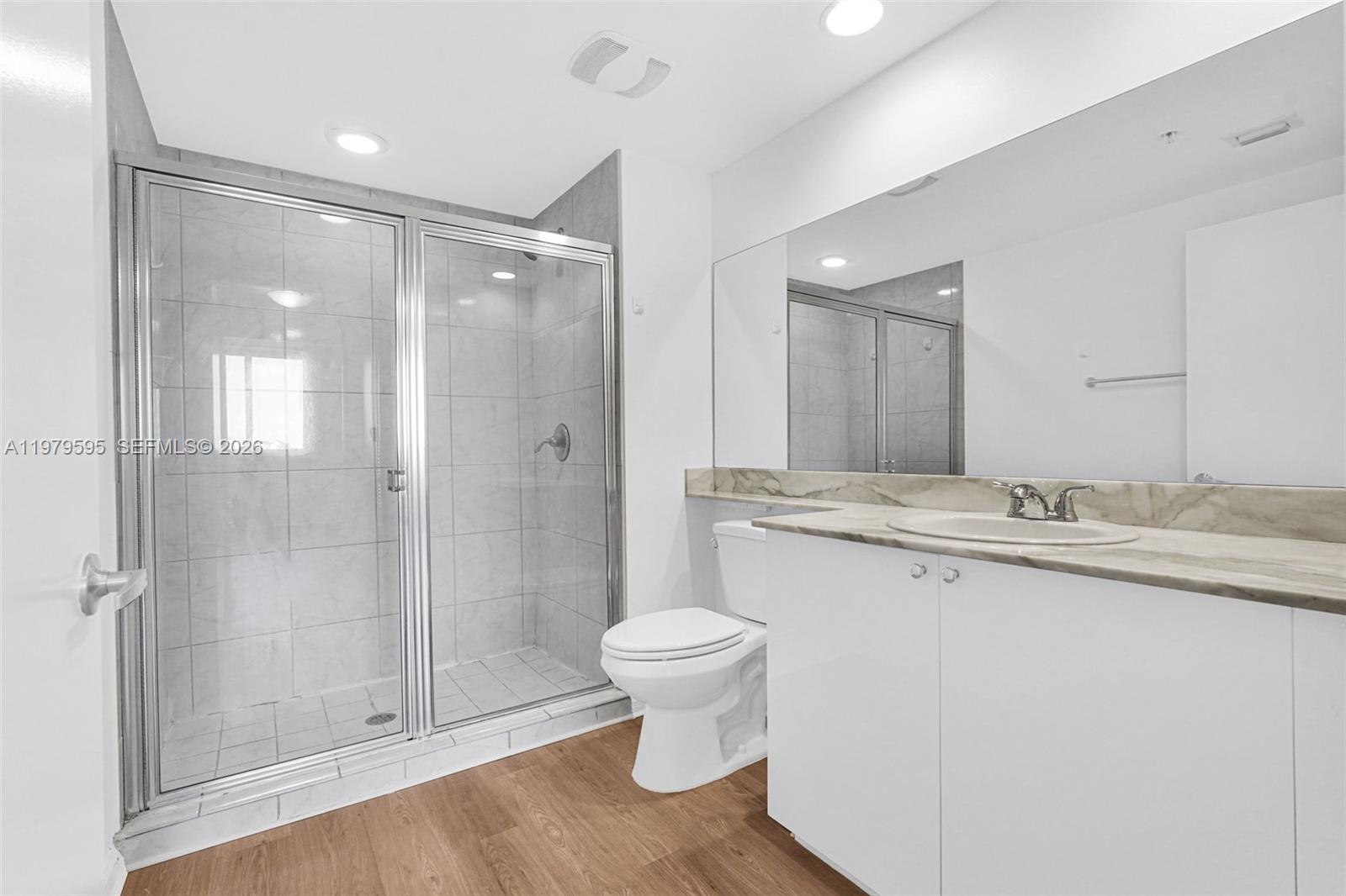 image The Venture at Aventura39