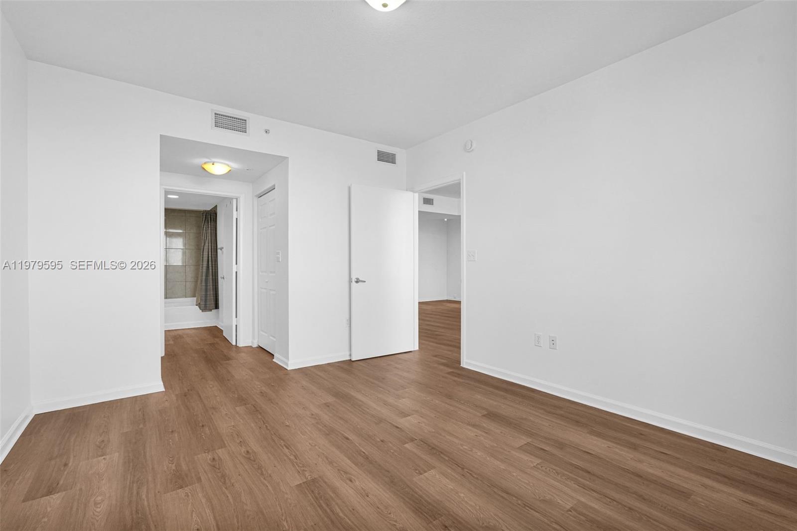 image The Venture at Aventura45