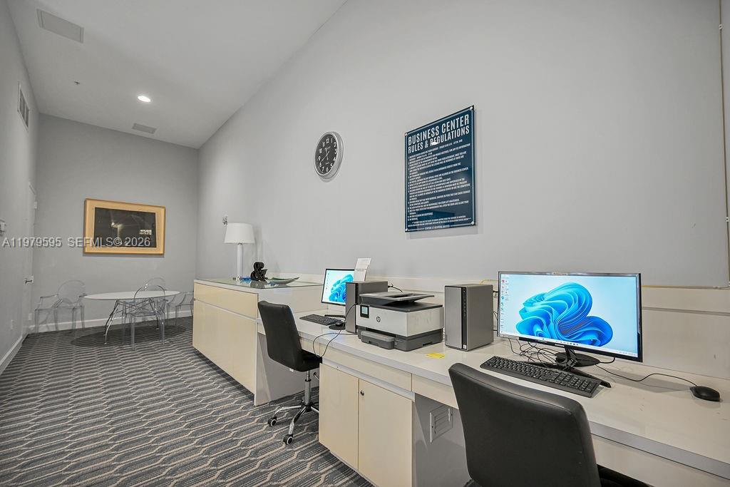 image The Venture at Aventura4