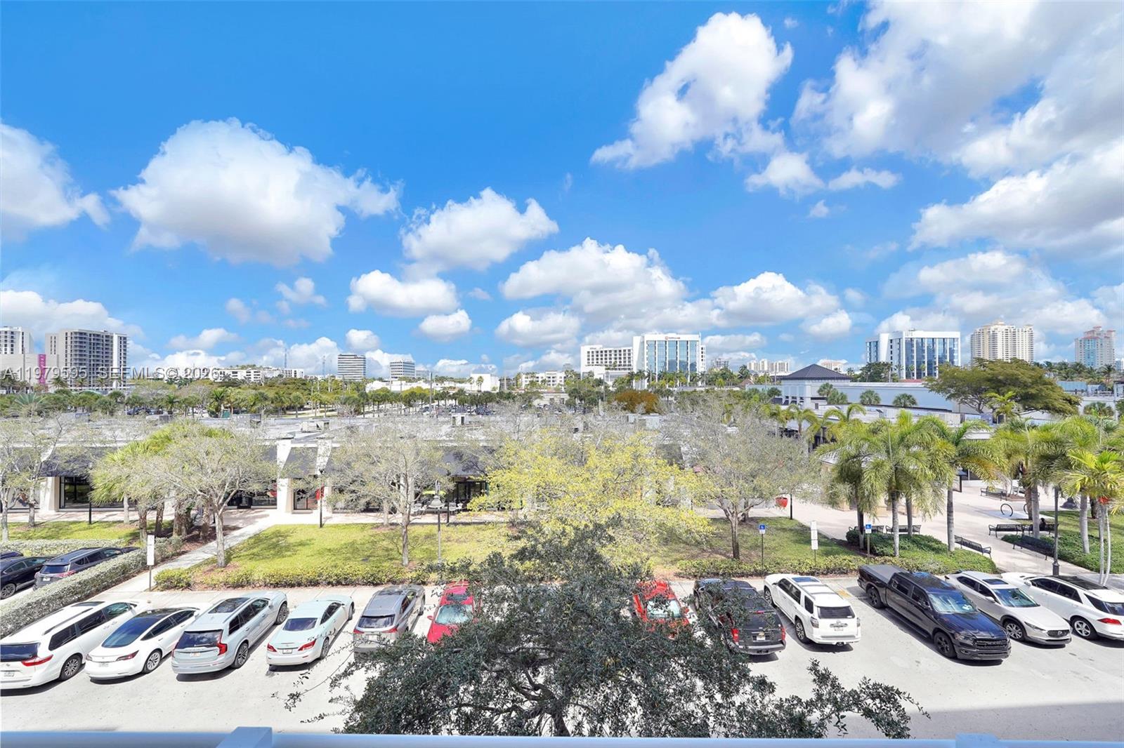 image The Venture at Aventura49