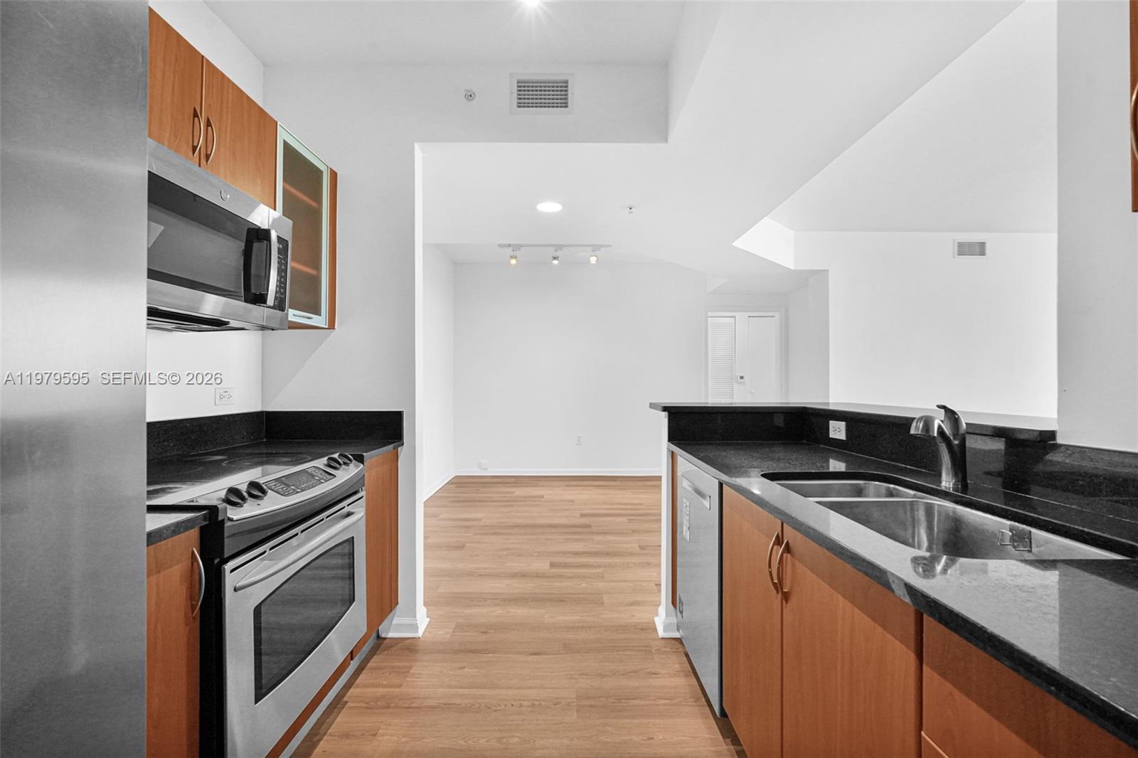 image The Venture at Aventura55