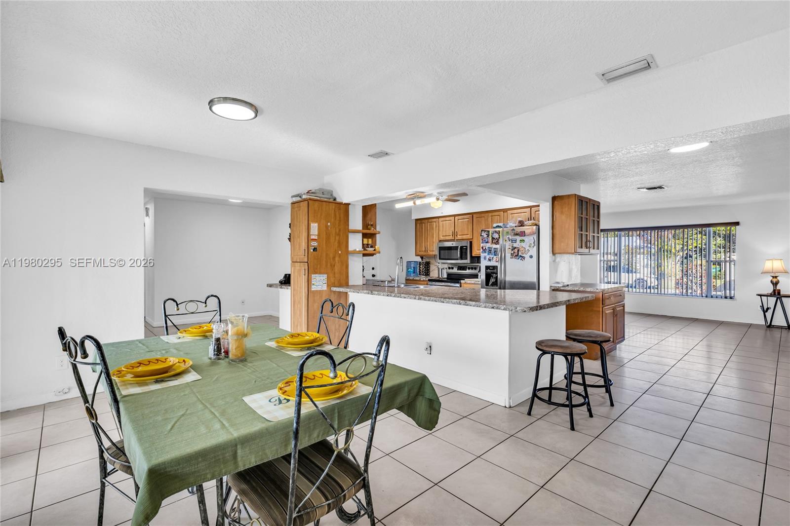 8209 NW 91st Ave Tamarac, FL 33321