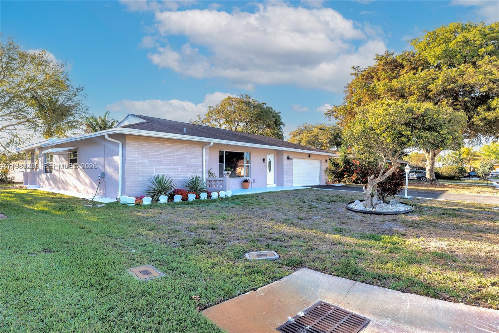 8209 NW 91st Ave Tamarac, FL 33321