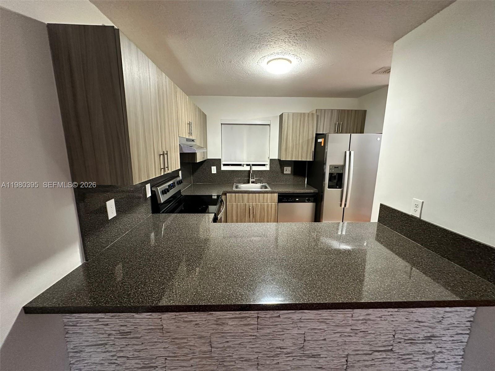 6235 Kendale Lks Cir #237