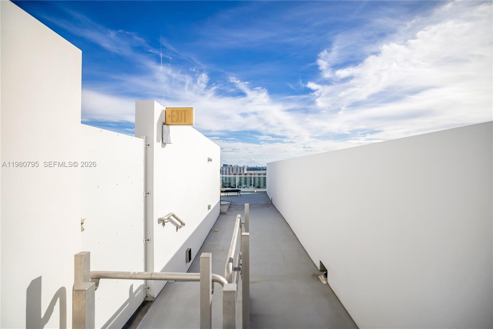 400 Sunny Isles Blvd #2019 Sunny Isles Beach, FL 33160