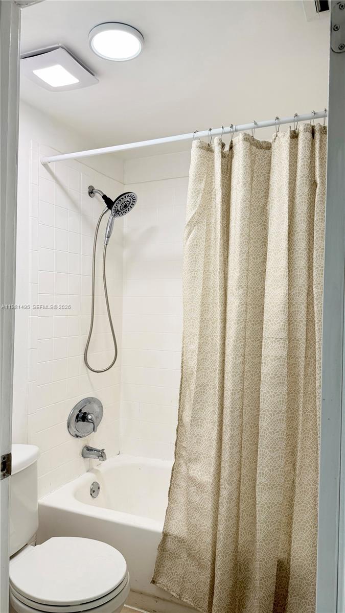 1559 Michigan Ave #305 Miami Beach, FL 33139