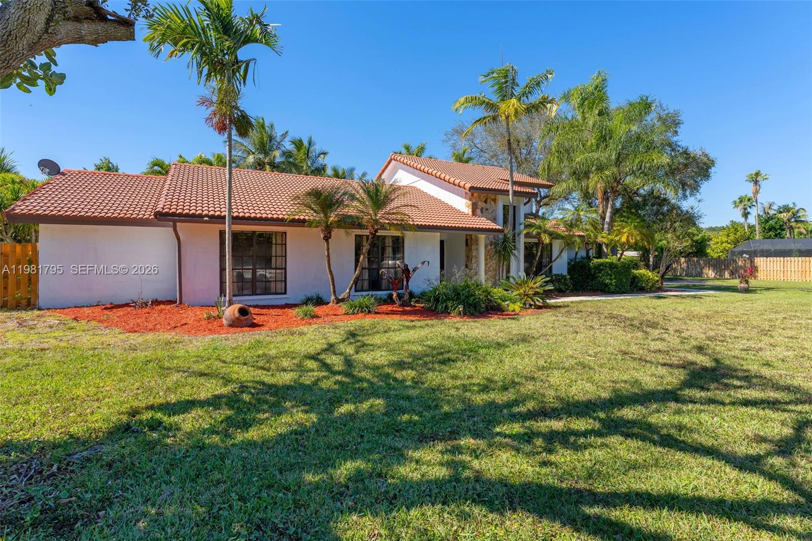 16564 SW 153rd Ct Miami, FL 33187