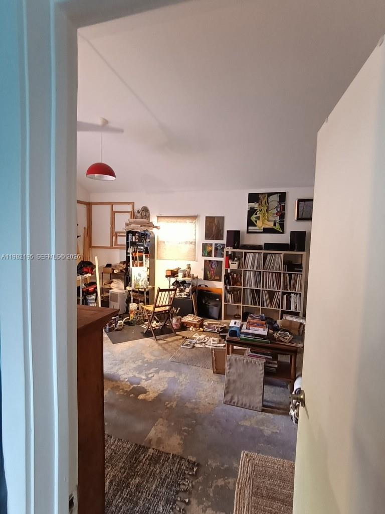 294 NE 57th St Miami, FL 33137