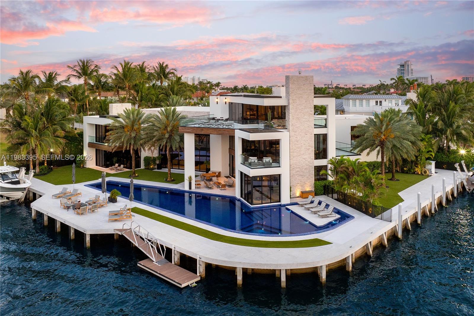 84 Isla Bahia Dr Fort Lauderdale, FL 33316