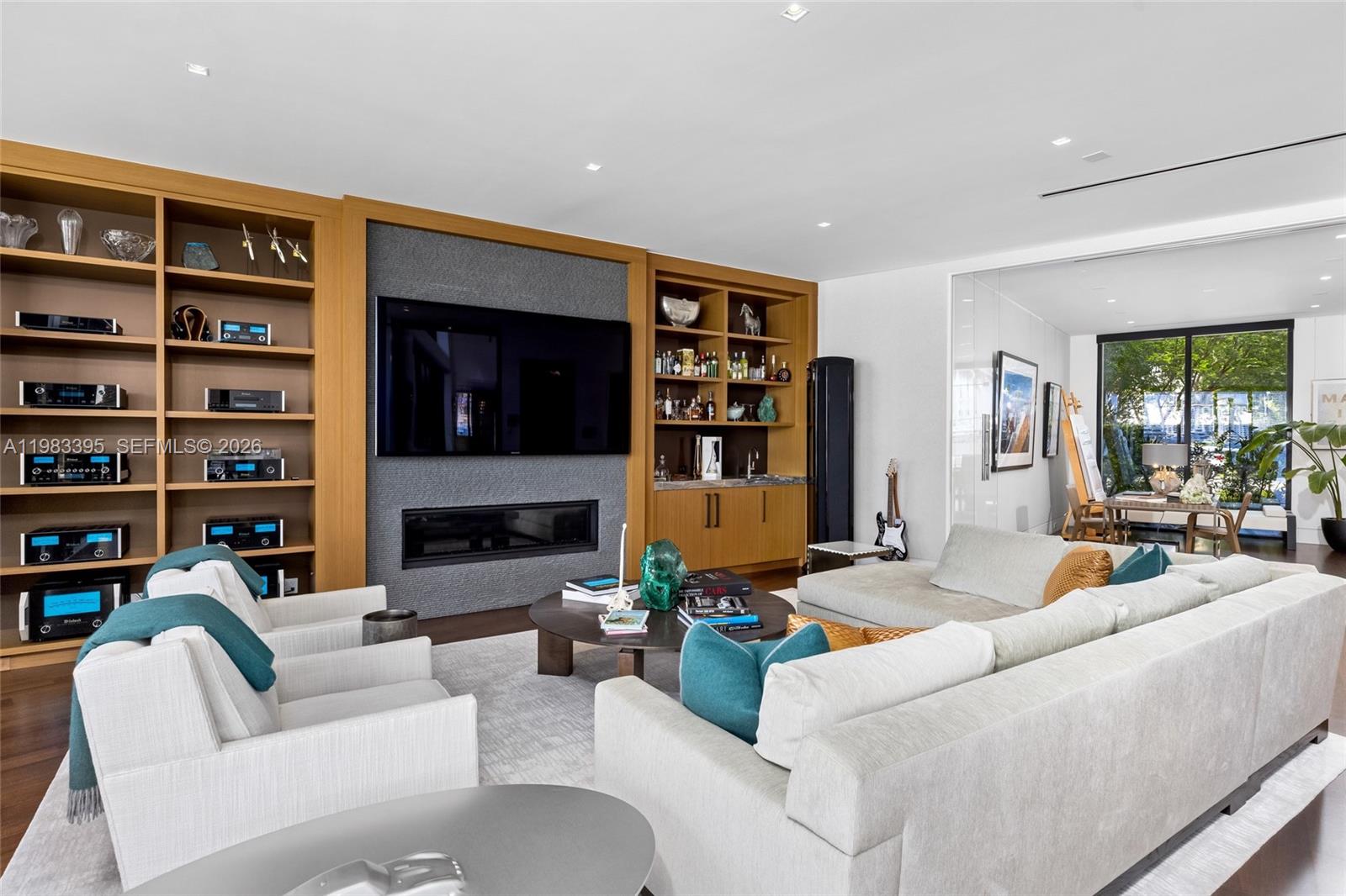 84 Isla Bahia Dr Fort Lauderdale, FL 33316