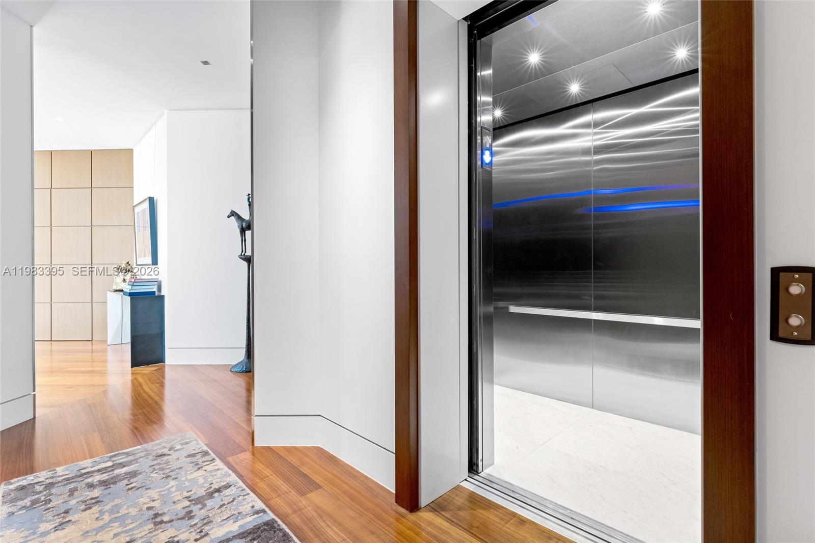 84 Isla Bahia Dr Fort Lauderdale, FL 33316