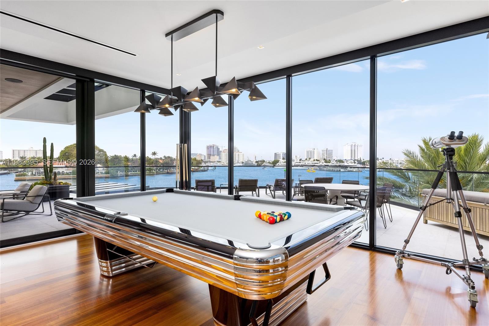 84 Isla Bahia Dr Fort Lauderdale, FL 33316