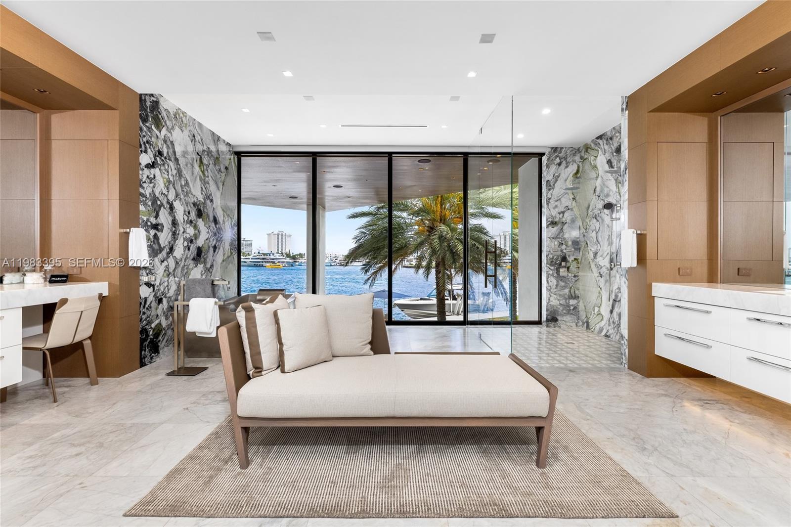 84 Isla Bahia Dr Fort Lauderdale, FL 33316