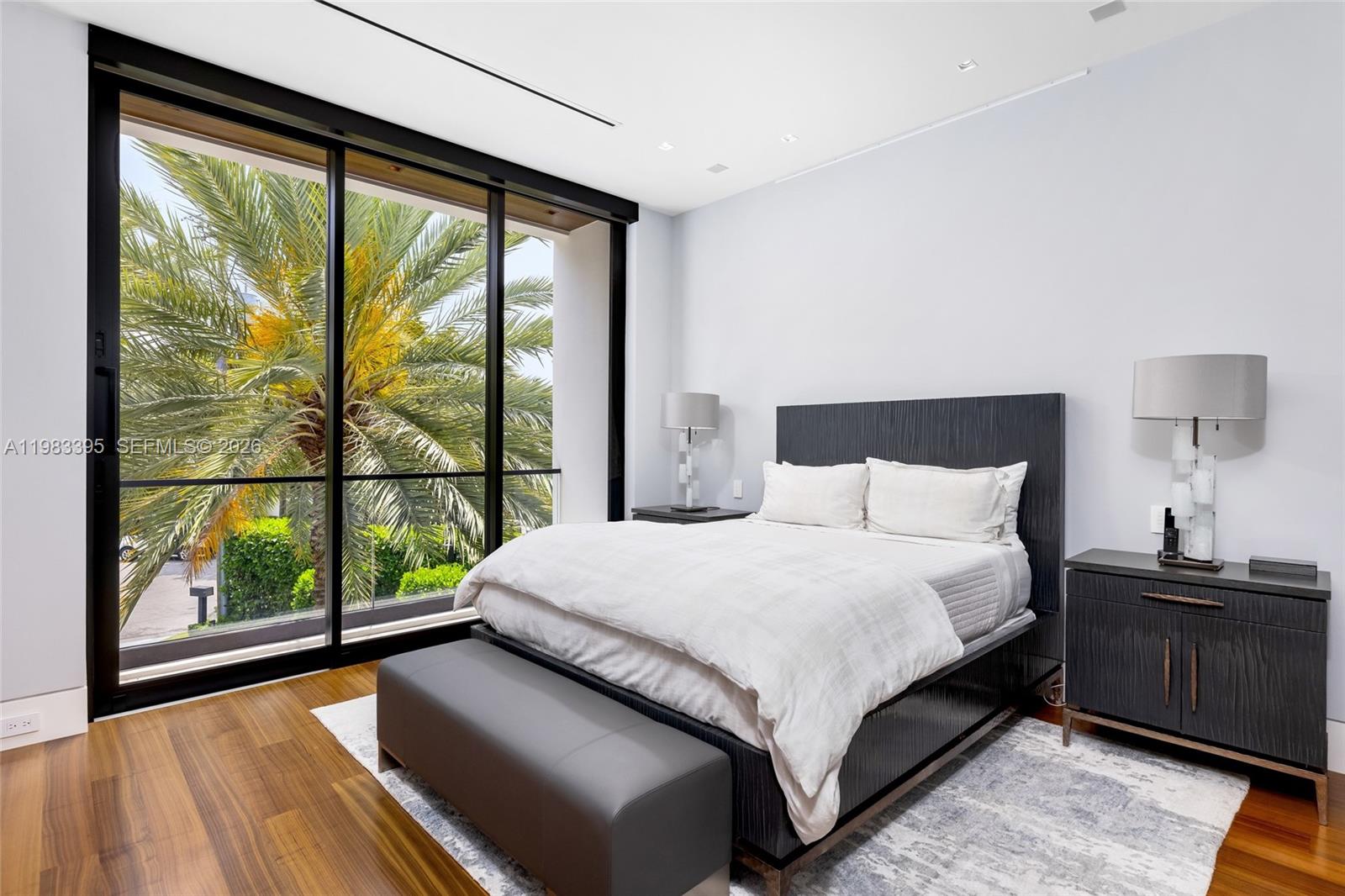 84 Isla Bahia Dr Fort Lauderdale, FL 33316