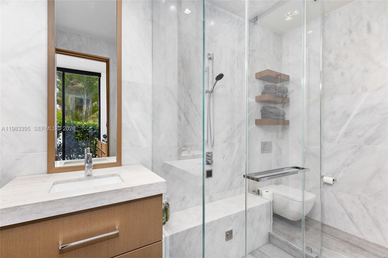 84 Isla Bahia Dr Fort Lauderdale, FL 33316