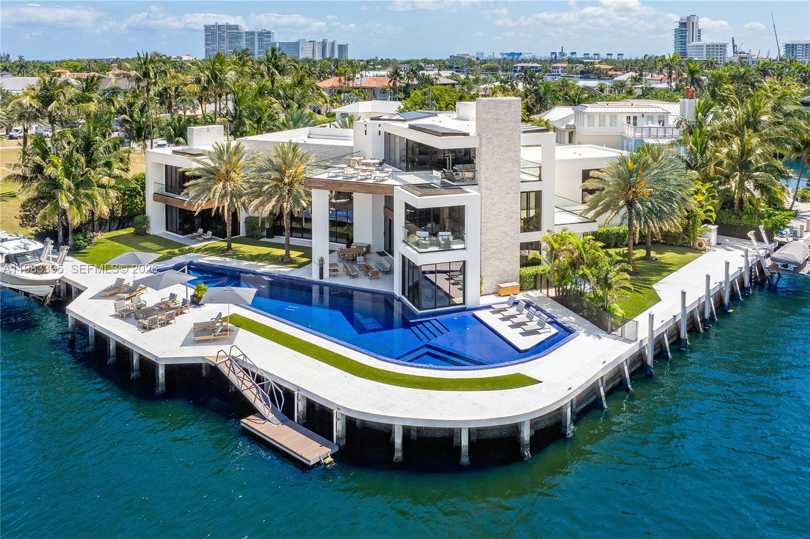 84 Isla Bahia Dr Fort Lauderdale, FL 33316