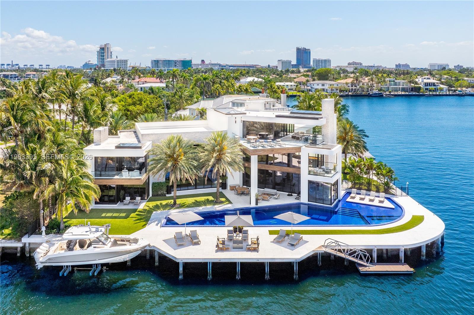 84 Isla Bahia Dr Fort Lauderdale, FL 33316