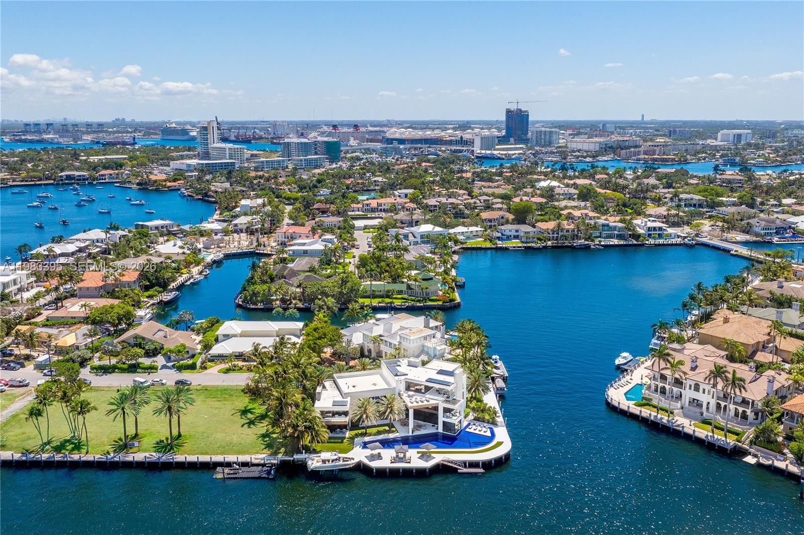 84 Isla Bahia Dr Fort Lauderdale, FL 33316