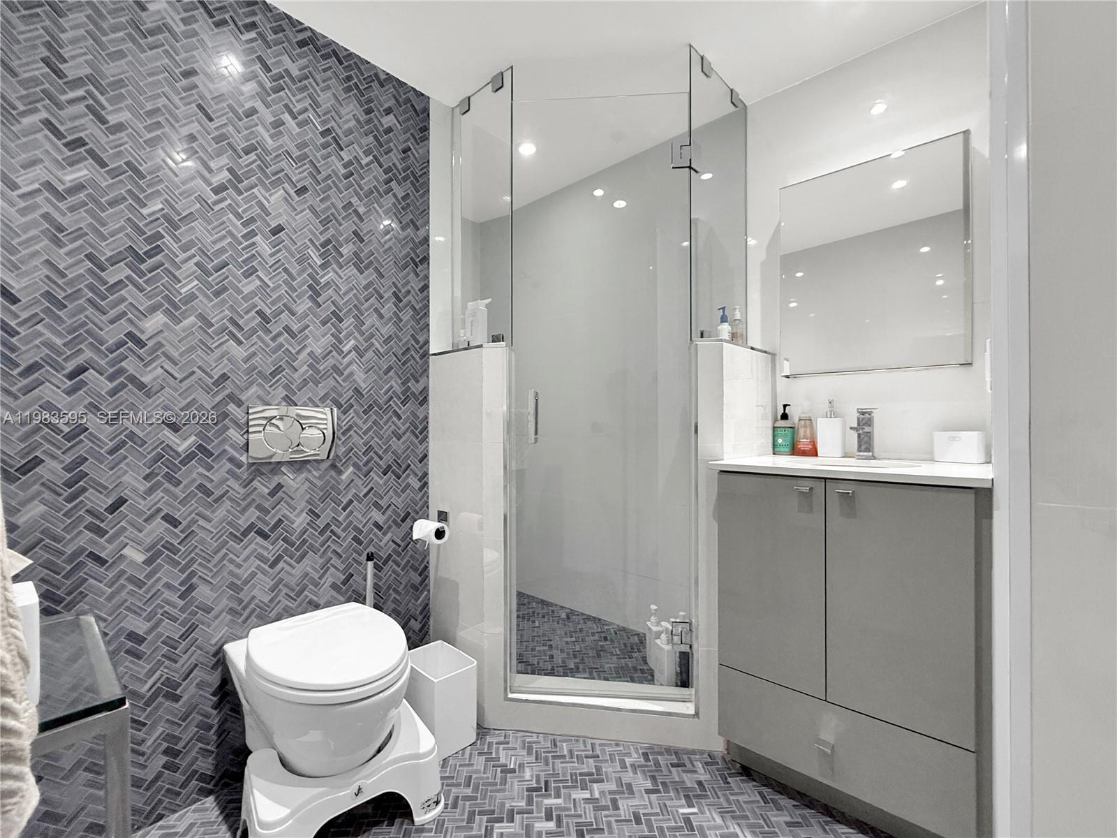 image Green Diamond43