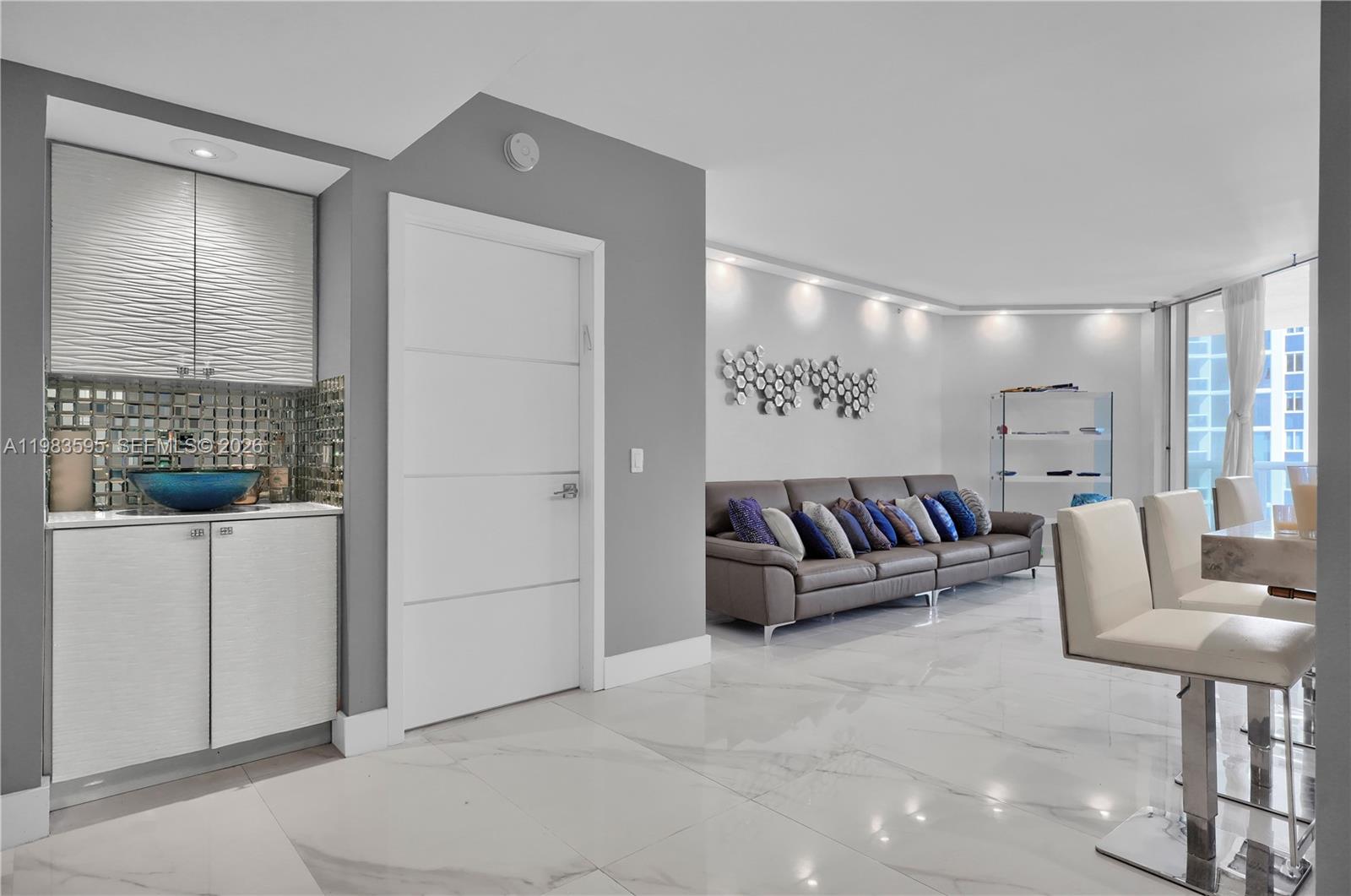 image Green Diamond7