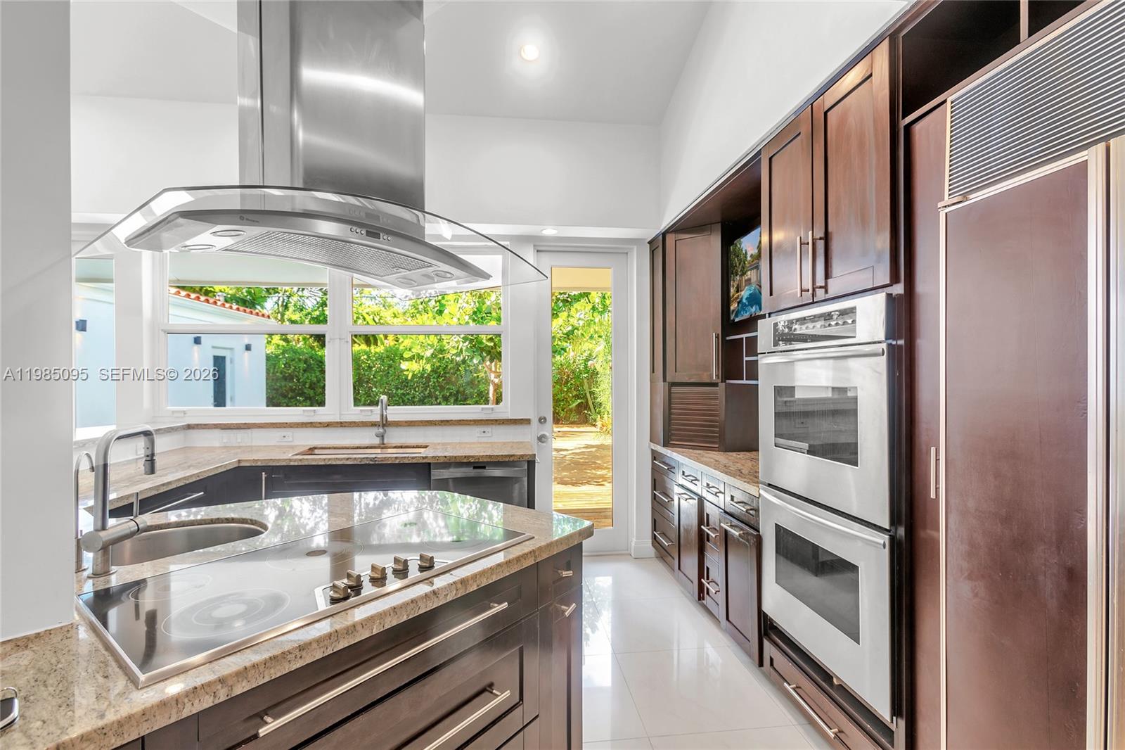 776 NE 74th St Miami, FL 33138