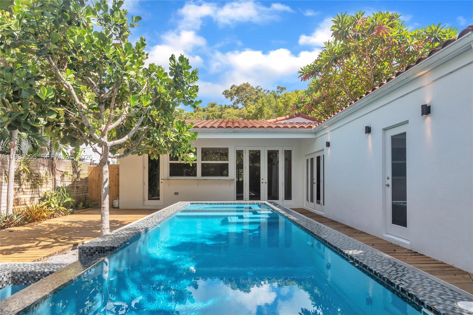 776 NE 74th St Miami, FL 33138