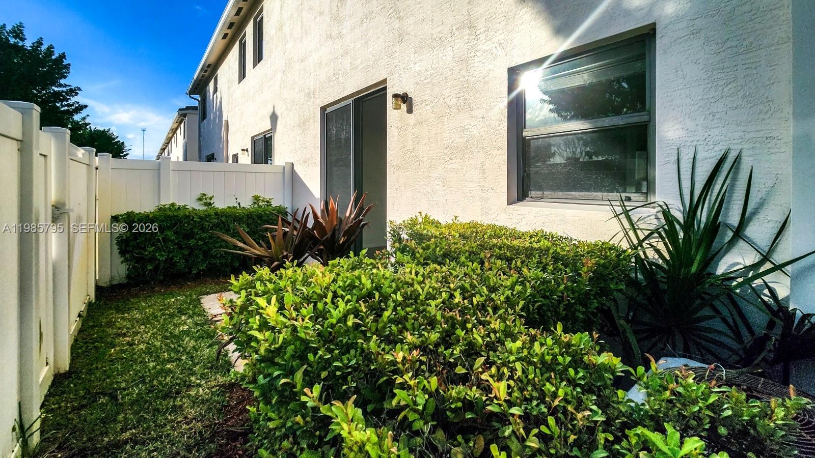 470 NE 194th Ter #470 Miami, FL 33179