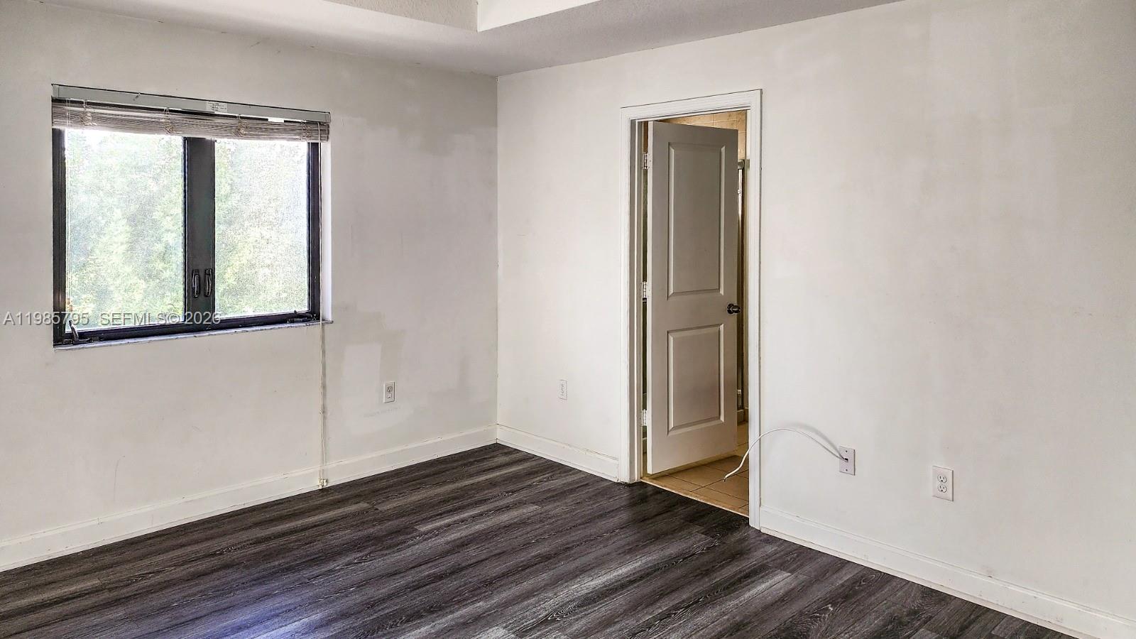 470 NE 194th Ter #470 Miami, FL 33179