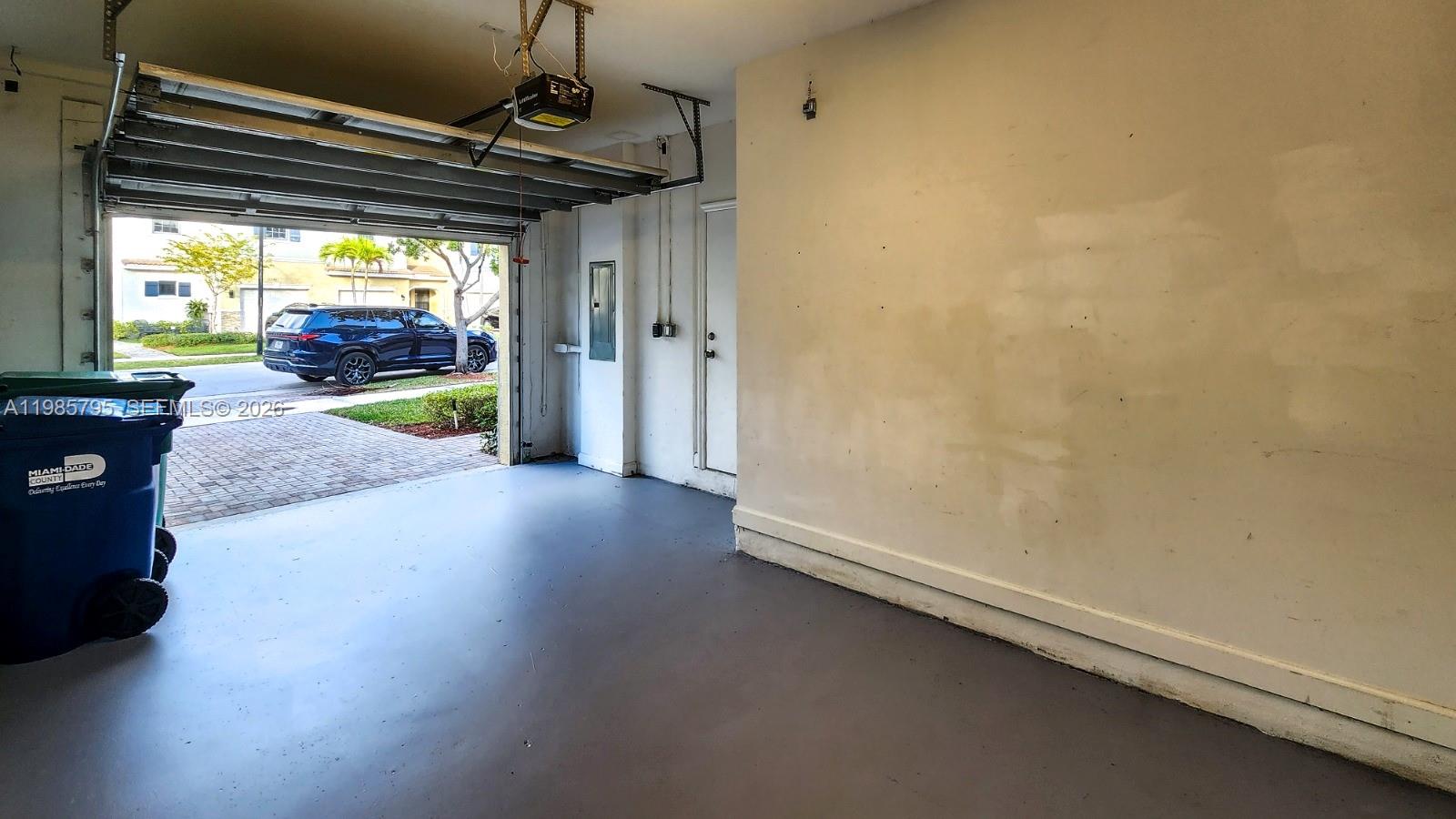 470 NE 194th Ter #470 Miami, FL 33179