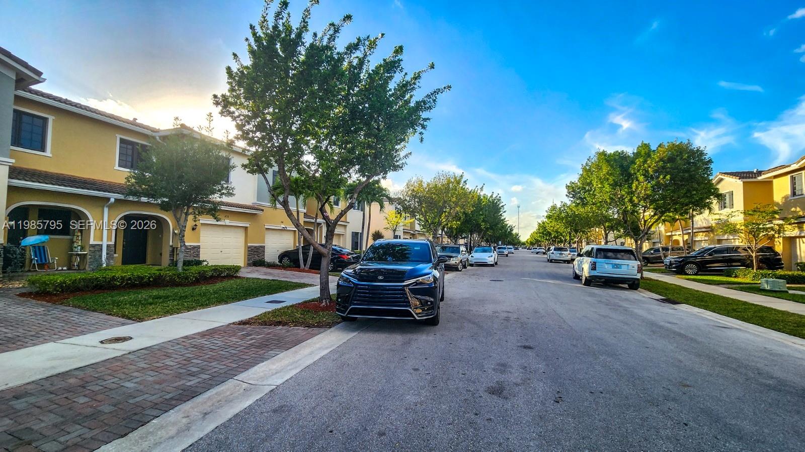 470 NE 194th Ter #470 Miami, FL 33179