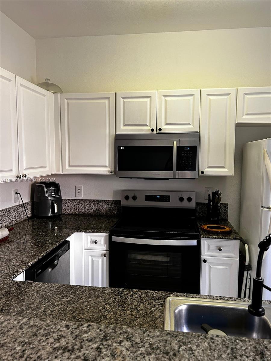 10775 NW 83rd Ter #2-28