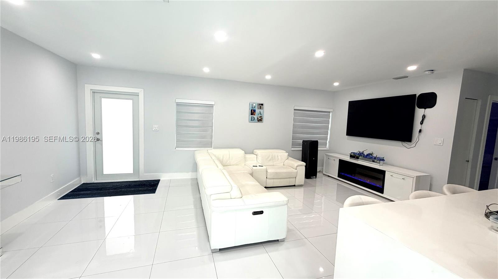 14401 Boggs Dr Miami, FL 33176