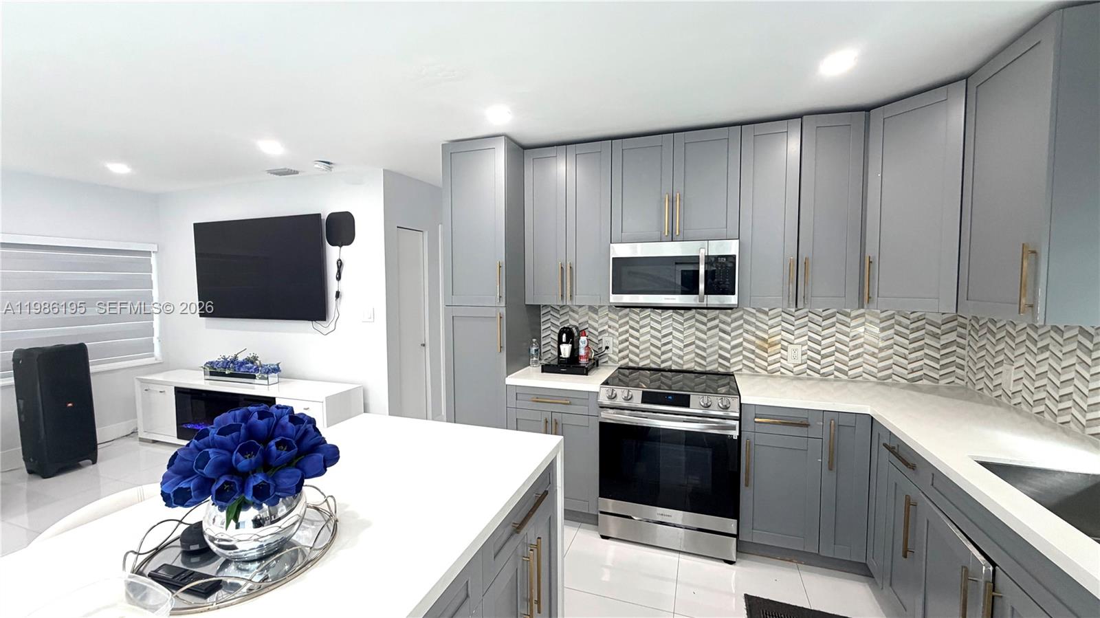 14401 Boggs Dr Miami, FL 33176