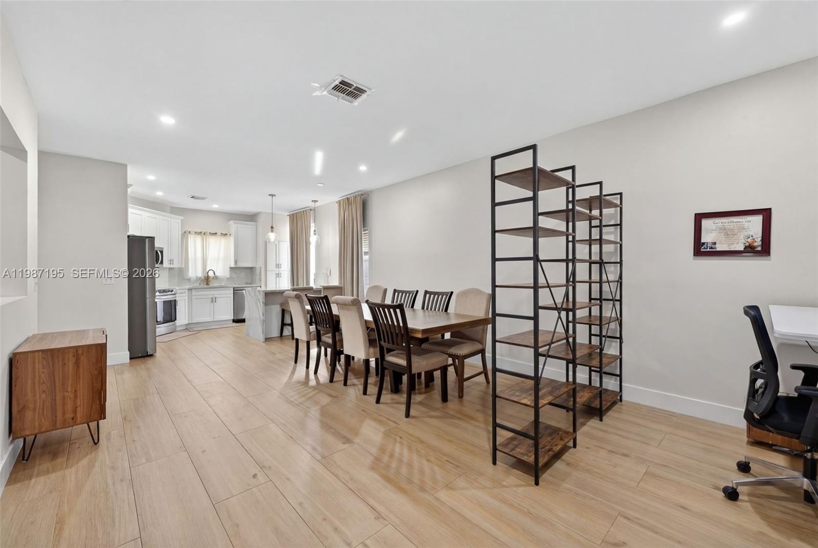 2166 NW 191st Ave Pembroke Pines, FL 33029