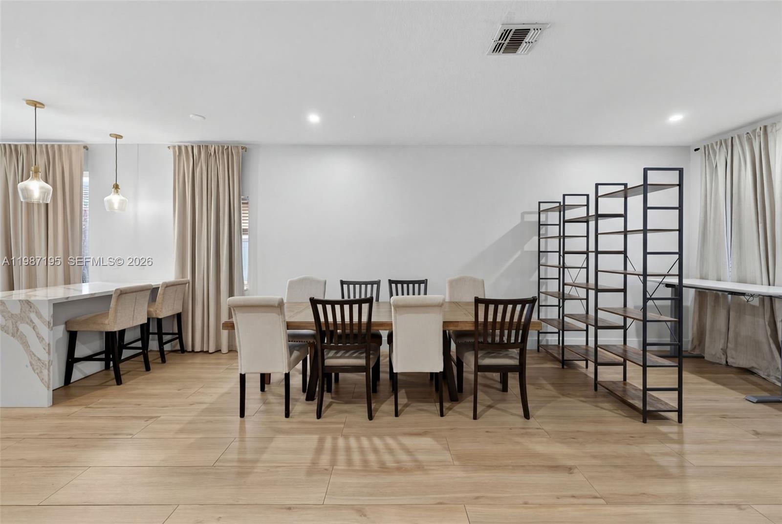 2166 NW 191st Ave Pembroke Pines, FL 33029