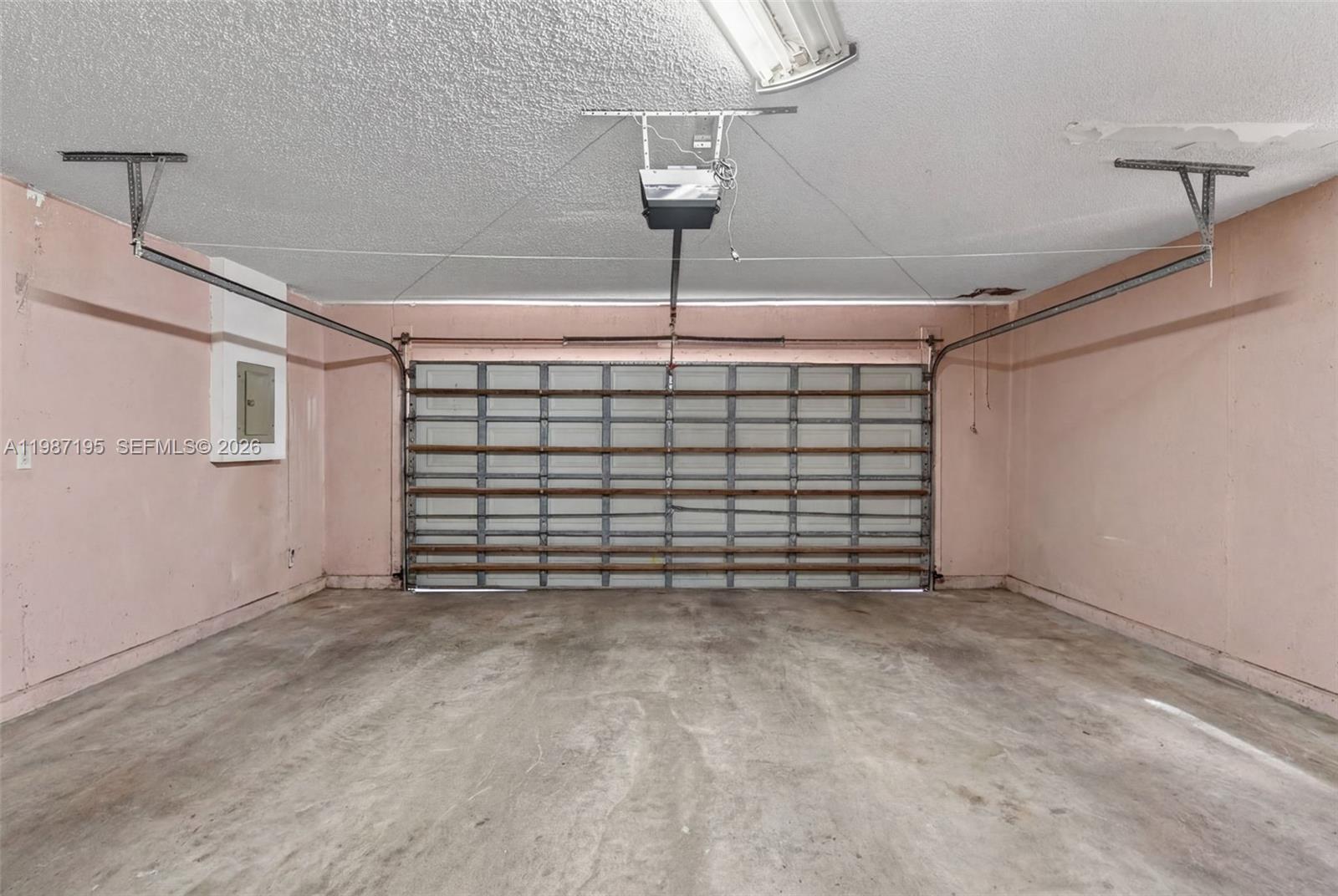 2166 NW 191st Ave Pembroke Pines, FL 33029