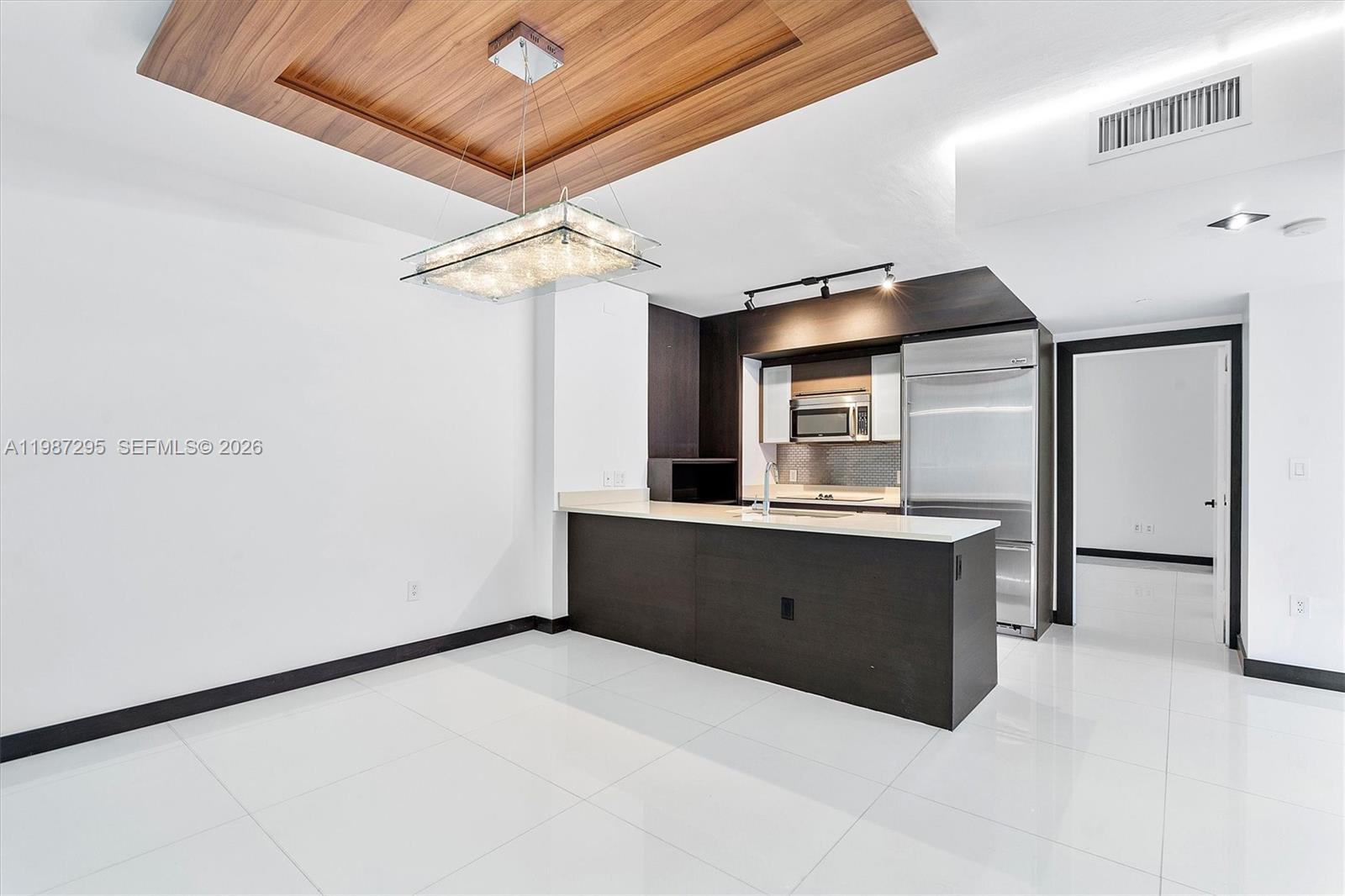 image 500 Brickell West18