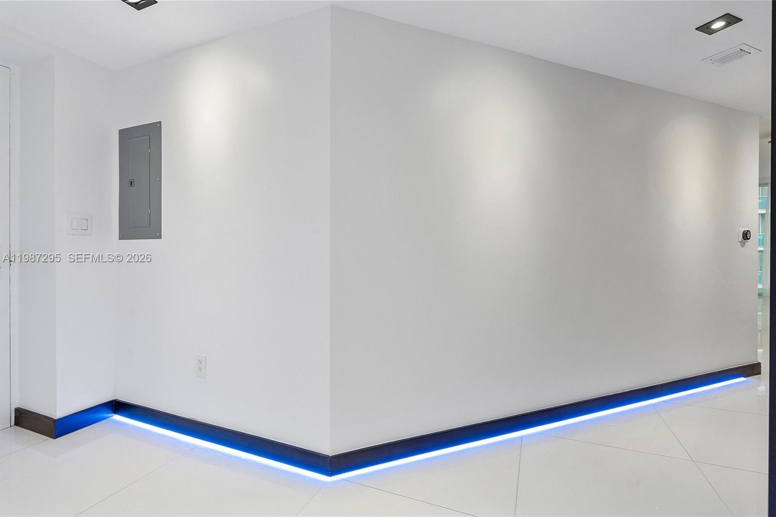 image 500 Brickell West4