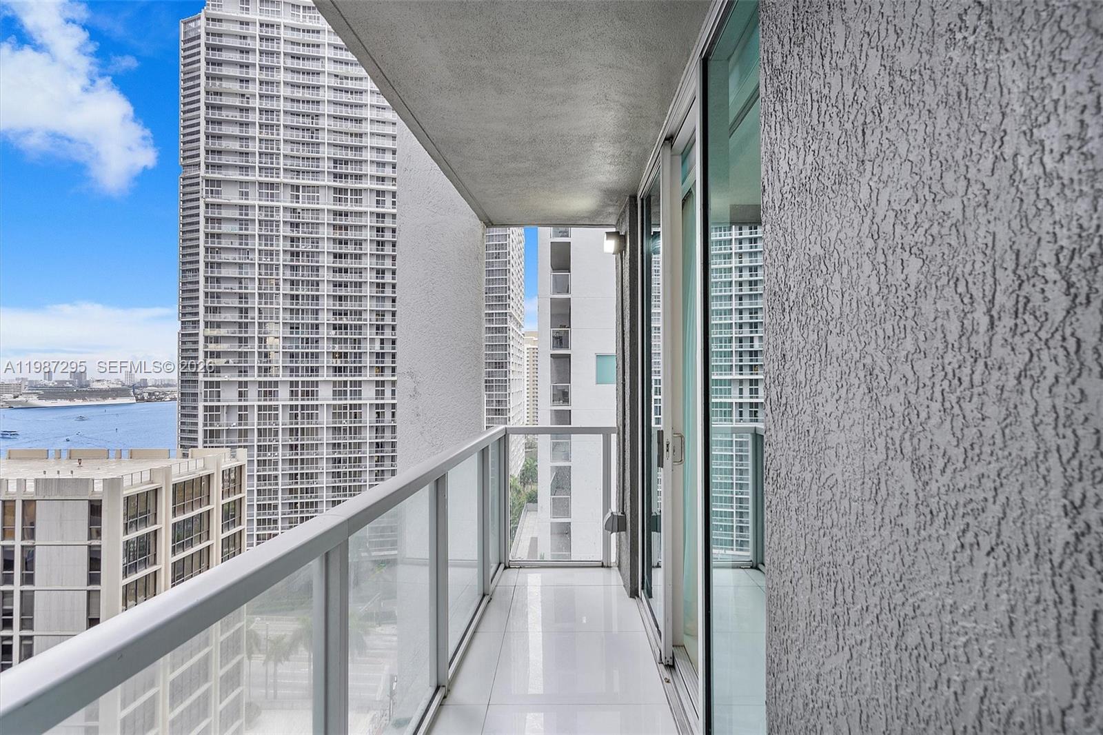 image 500 Brickell West51