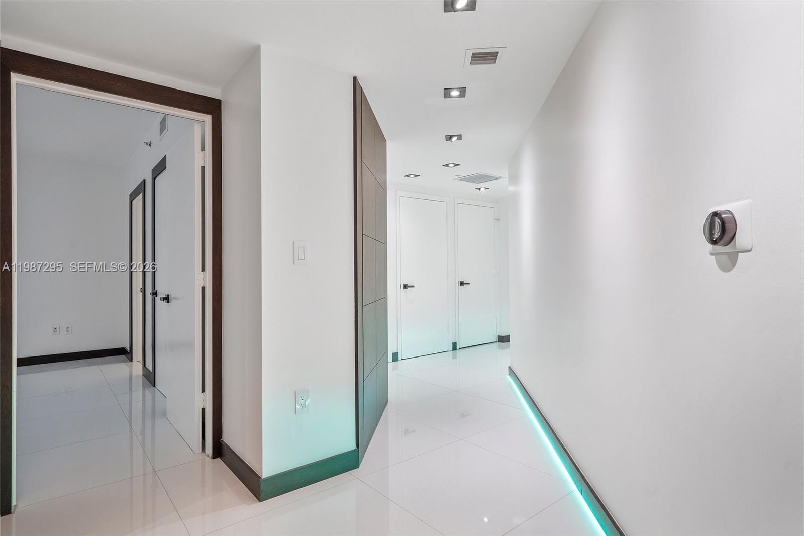 image 500 Brickell West55