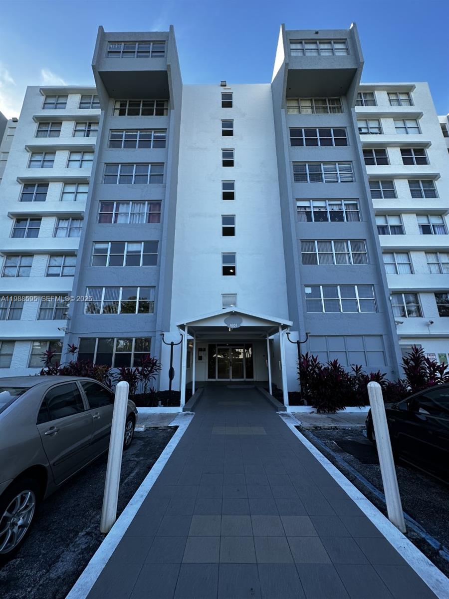 9001 SW 77th Ave C-604th